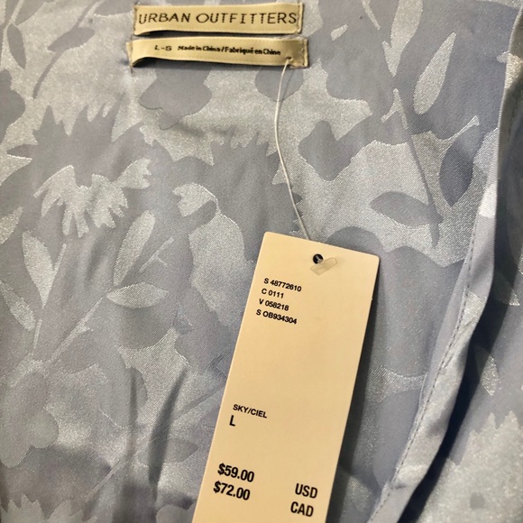 Urban Outfitters Blue Long Sleeve Silk Satin Floral Top - Picture 7 of 7